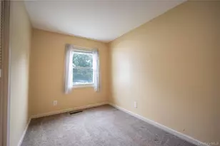 32 Peter Cooper Dr, Poughkeepsie, NY 12601 - Photo 13