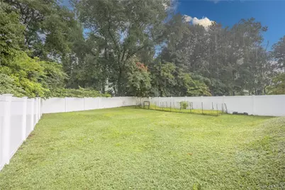 32 Peter Cooper Drive, Poughkeepsie, NY 12601 - Photo 21