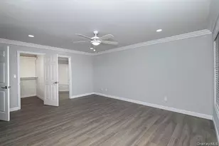 100 Pineview Ln, Coram, NY 11727 - Photo 7