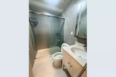 10850 Roosevelt Avenue #4B, Corona, NY 11368 - Photo 7