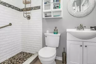 10 Garfield Pl, Massapequa, NY 11758 - Photo 17
