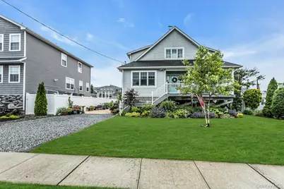 10 Garfield Place, Massapequa, NY 11758 - Photo 1