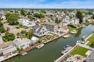 10 Garfield Pl, Massapequa, NY 11758 - Photo 35