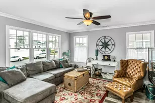 10 Garfield Pl, Massapequa, NY 11758 - Photo 5