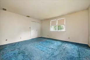 8 Redwood Rd, New Hyde Park, NY 11040 - Photo 19