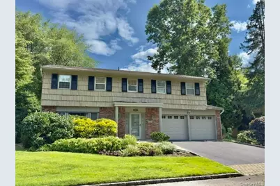 40 Knott Drive, Glen Cove, NY 11542 - Photo 1