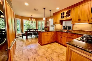 40 Knott Dr, Glen Cove, NY 11542 - Photo 7