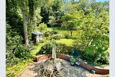 40 Knott Drive, Glen Cove, NY 11542 - Photo 25