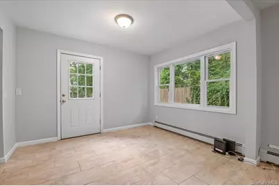 1241 Connetquot Avenue, Central Islip, NY 11722 - Photo 13