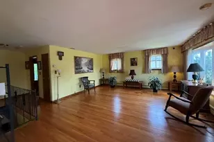 59 Farmers Ave, Lindenhurst, NY 11757 - Photo 7