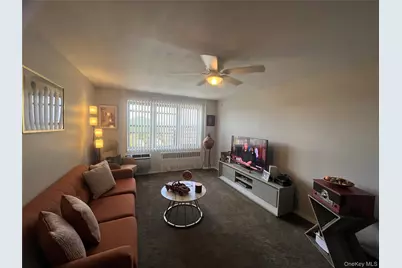 52 Yonkers Terrace #7K, Yonkers, NY 10704 - Photo 5