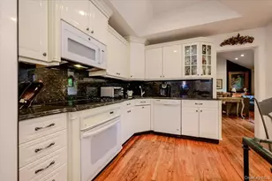 2514 Lindenmere Dr, Merrick, NY 11566 - Photo 9