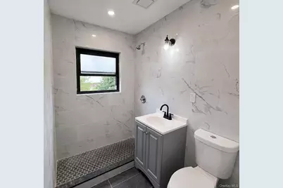 2942 Lurting Avenue, Bronx, NY 10469 - Photo 11