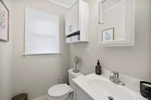 320 Aster Rd, West Islip, NY 11795 - Photo 11