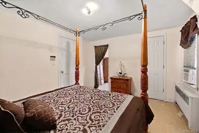 320 Aster Road, West Islip, NY 11795 - Photo 13