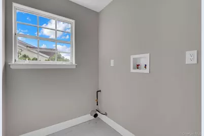 29 Glen Drive, Ridge, NY 11961 - Photo 15
