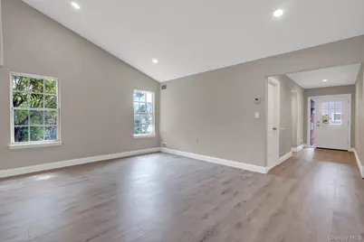 29 Glen Drive, Ridge, NY 11961 - Photo 3