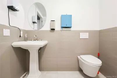 14809 Northern Boulevard #5J, Flushing, NY 11354 - Photo 23