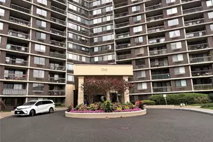 1 Bay Club Dr, Bayside, NY 11360 - Photo 3