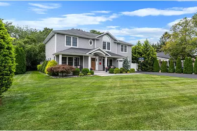 121 Bayway Avenue, Bay Shore, NY 11706 - Photo 7