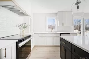 909 Ostrander Ave, Riverhead, NY 11901 - Photo 5