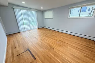 190 Meridian Rd, Levittown, NY 11756 - Photo 9