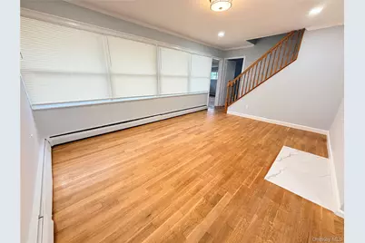 190 Meridian Road, Levittown, NY 11756 - Photo 7