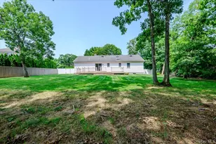 31 Carter Rd, Hampton Bays, NY 11946 - Photo 29