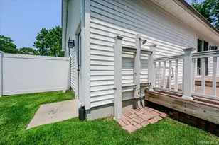 31 Carter Rd, Hampton Bays, NY 11946 - Photo 33