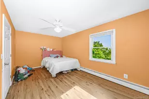 9 Van Cedar St, Brentwood, NY 11717 - Photo 19