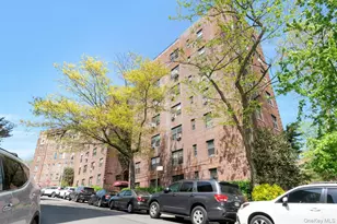 445 W 240th St, Bronx, NY 10463 - Photo 7