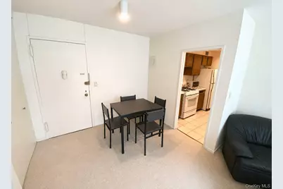 26910 Grand Central Parkway #4M, Floral Park, NY 11005 - Photo 5
