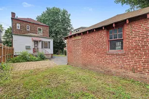 1085 Sackett Ave, Bronx, NY 10461 - Photo 5