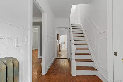 1085 Sackett Avenue, Bronx, NY 10461 - Photo 11