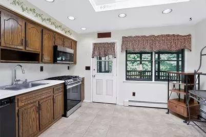 9 Rockridge Drive, Thiells, NY 10984 - Photo 9
