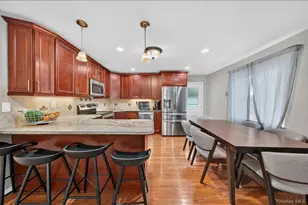 60 Lincoln Ave, Deer Park, NY 11729 - Photo 11