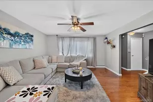 60 Lincoln Ave, Deer Park, NY 11729 - Photo 5
