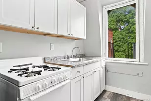 86 S Hamilton, Poughkeepsie, NY 12601 - Photo 3