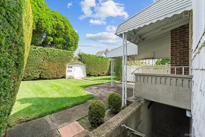18 Lynton Road, Albertson, NY 11507 - Photo 33