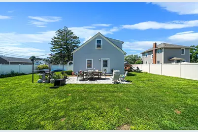 89 Avery Avenue, Patchogue, NY 11772 - Photo 23