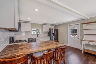 89 Avery Ave, Patchogue, NY 11772 - Photo 9