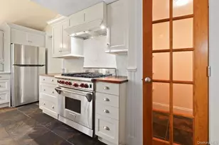1059 Hanover St, Yorktown Heights, NY 10598 - Photo 21