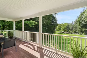 1059 Hanover St, Yorktown Heights, NY 10598 - Photo 5
