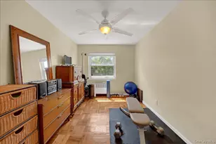 3015 Waterbury Ave, Bronx, NY 10461 - Photo 13