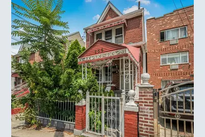 865 E 215th Street, Bronx, NY 10467 - Photo 1