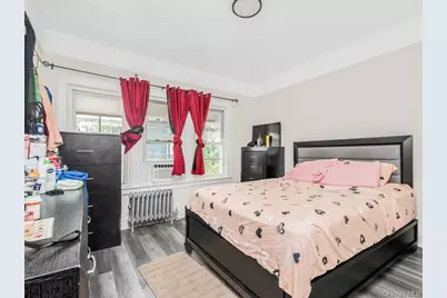 865 E 215th Street, Bronx, NY 10467 - Photo 15