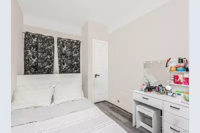 865 E 215th Street, Bronx, NY 10467 - Photo 5