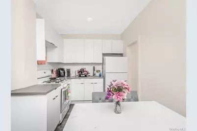 865 E 215th Street, Bronx, NY 10467 - Photo 3