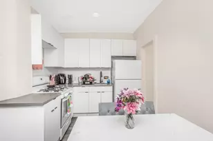 865 E 215th St, Bronx, NY 10467 - Photo 3
