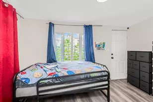 865 E 215th St, Bronx, NY 10467 - Photo 17